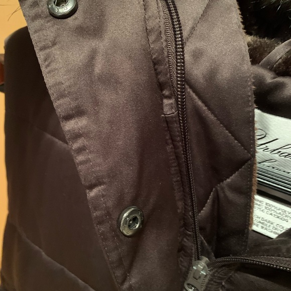 Urban Behavior Shiny Puffer Hooded Vest - Picture 3 of 5